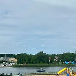 & Wave - Luxury Marina View With Spa, Pool & Free Parking Apartmán Dziwnów