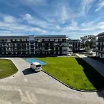 & Wave - Luxury Marina View With Spa, Pool & Free Parking *