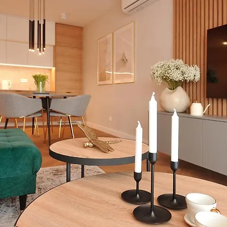 Апартаменты & Wave - Luxury Marina View With Spa, Pool & Free Parking