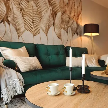 Апартаменты & Wave - Luxury Marina View With Spa, Pool & Free Parking