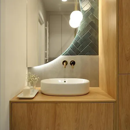 & Wave - Luxury Marina View With Spa, Pool & Free Parking Апартаменты