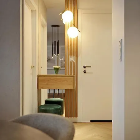 Апартаменты & Wave - Luxury Marina View With Spa, Pool & Free Parking