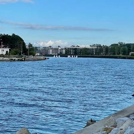 & Wave - Luxury Marina View With Spa, Pool & Free Parking Daire