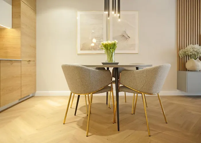 & Wave - Luxury Marina View With Spa, Pool & Free Parking *